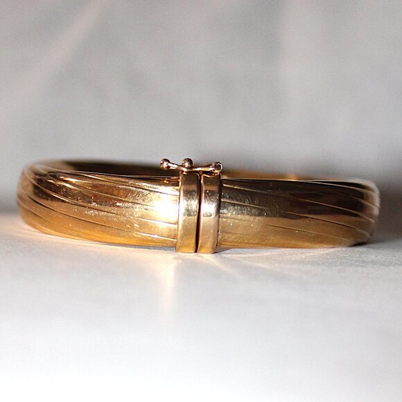 Veronese Gold Tone Sterling Silver Hollow Bangle Bracelet 20 Grams - Picture 8 of 8